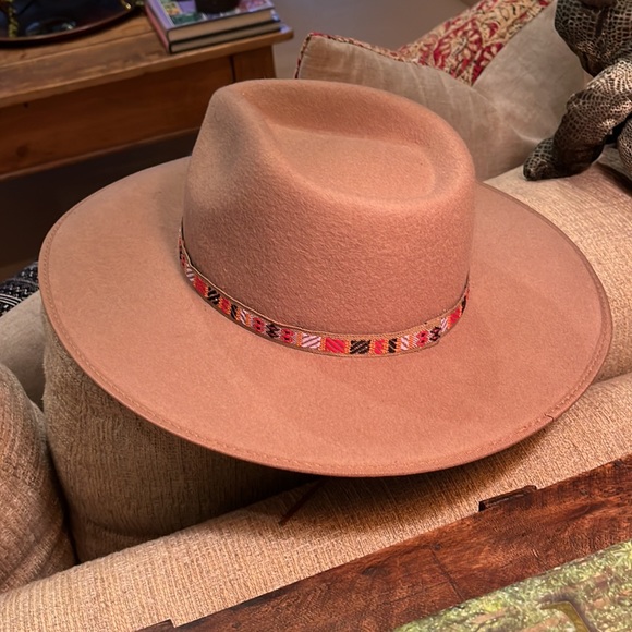 Beige boho hat by Olive & Pique. NWT. Serious offers only please. - Picture 3 of 7